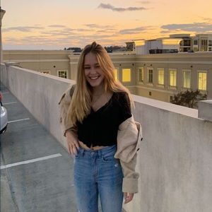 Meet your Posher, Isabella